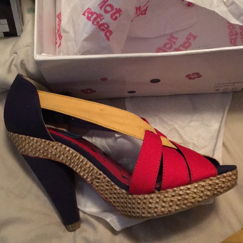 Primary colored heeled sandal size 8